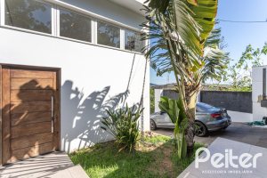 Casa à venda com 164m², 3 dormitórios, 1 suíte, 2 vagas, no bairro Ipanema em Porto Alegre