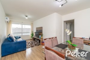 Apartamento à venda com 79m², 3 dormitórios, 1 suíte, 1 vaga, no bairro Cidade Baixa em Porto Alegre
