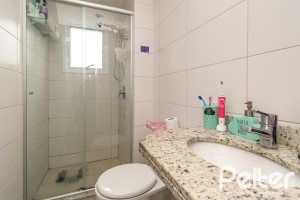 Apartamento à venda com 79m², 3 dormitórios, 1 suíte, 1 vaga, no bairro Cidade Baixa em Porto Alegre