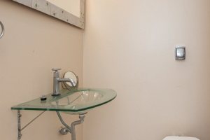 Casa à venda com 392m², 3 dormitórios, 1 suíte, 4 vagas, no bairro Tristeza em Porto Alegre