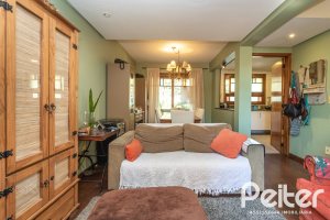 Casa em Condomínio à venda com 154m², 3 dormitórios, 1 suíte, 2 vagas, no bairro Ipanema em Porto Alegre