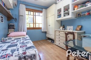 Casa em Condomínio à venda com 154m², 3 dormitórios, 1 suíte, 2 vagas, no bairro Ipanema em Porto Alegre