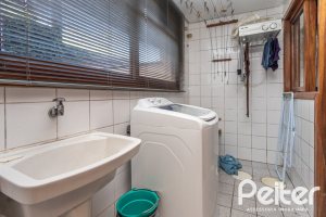 Casa em Condomínio à venda com 154m², 3 dormitórios, 1 suíte, 2 vagas, no bairro Ipanema em Porto Alegre