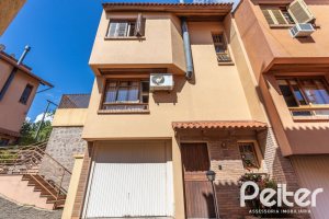 Casa em Condomínio à venda com 154m², 3 dormitórios, 1 suíte, 2 vagas, no bairro Ipanema em Porto Alegre