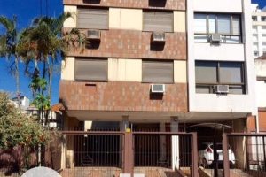 Apartamento à venda com 91m², 2 dormitórios, 1 suíte, 1 vaga, no bairro Menino Deus em Porto Alegre