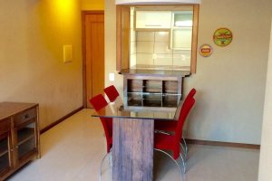 Apartamento à venda com 91m², 2 dormitórios, 1 suíte, 1 vaga, no bairro Menino Deus em Porto Alegre