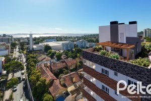 Apartamento à venda com 121m², 2 dormitórios, 1 suíte, 2 vagas, no bairro Tristeza em Porto Alegre