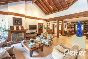 Casa em Condomínio à venda com 290m², 3 dormitórios, 3 suítes, 4 vagas, no bairro Terra Ville em PORTO ALEGRE