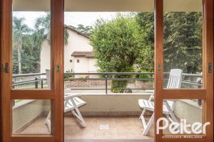 Casa em Condomínio à venda com 270m², 3 dormitórios, 1 suíte, 3 vagas, no bairro Jardim Isabel em PORTO ALEGRE