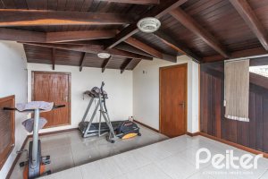 Casa em Condomínio à venda com 270m², 3 dormitórios, 1 suíte, 3 vagas, no bairro Jardim Isabel em PORTO ALEGRE