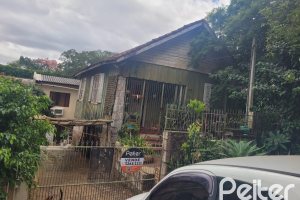 Terreno à venda com 322m², no bairro Tristeza em Porto Alegre