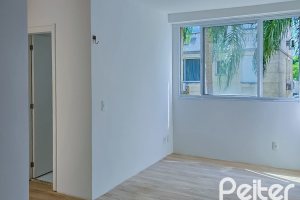 Apartamento à venda com 45m², 2 dormitórios, 1 vaga, no bairro Ipanema em PORTO ALEGRE