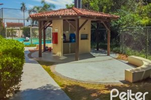 Apartamento à venda com 45m², 2 dormitórios, 1 vaga, no bairro Ipanema em PORTO ALEGRE