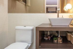 Casa à venda com 219m², 3 dormitórios, 1 suíte, 2 vagas, no bairro Tristeza em Porto Alegre