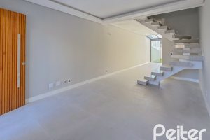 Casa em Condomínio à venda com 125m², 3 dormitórios, 3 suítes, 2 vagas, no bairro Tristeza em Porto Alegre