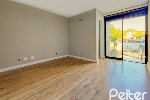 Casa em Condomínio à venda com 125m², 3 dormitórios, 3 suítes, 2 vagas, no bairro Tristeza em Porto Alegre