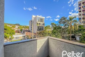 Casa em Condomínio à venda com 125m², 3 dormitórios, 3 suítes, 2 vagas, no bairro Tristeza em Porto Alegre