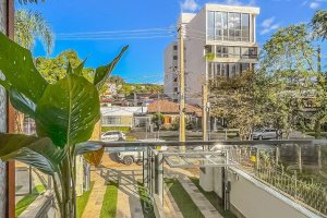 Casa em Condomínio à venda com 125m², 3 dormitórios, 3 suítes, 2 vagas, no bairro Tristeza em Porto Alegre