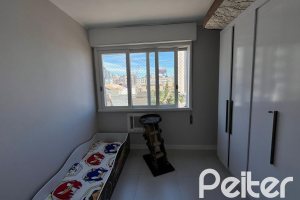 Apartamento à venda com 110m², 3 dormitórios, 1 suíte, 2 vagas, no bairro Menino Deus em Porto Alegre