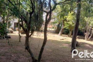 Terreno à venda com 588m², no bairro Guarujá em Porto Alegre