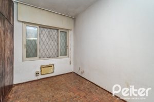 Casa à venda com 183m², 2 dormitórios, 1 vaga, no bairro Vila Assunção em Porto Alegre