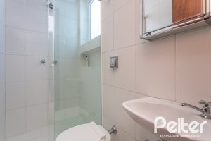 Casa à venda com 547m², 4 dormitórios, 4 suítes, 4 vagas, no bairro Vila Assunção em Porto Alegre