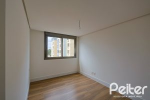 Apartamento à venda com 216m², 3 dormitórios, 3 suítes, 3 vagas, no bairro Tristeza em PORTO ALEGRE