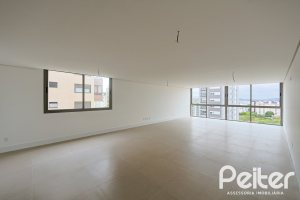Apartamento à venda com 216m², 3 dormitórios, 3 suítes, 3 vagas, no bairro Tristeza em PORTO ALEGRE