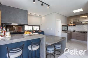 Casa em Condomínio à venda com 263m², 4 dormitórios, 4 suítes, 2 vagas, no bairro Alphaville em PORTO ALEGRE