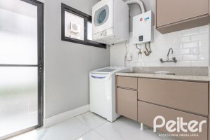 Casa em Condomínio à venda com 263m², 4 dormitórios, 4 suítes, 2 vagas, no bairro Alphaville em PORTO ALEGRE