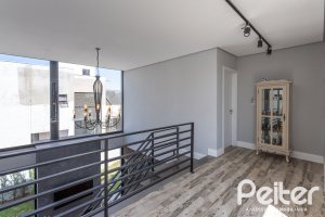 Casa em Condomínio à venda com 263m², 4 dormitórios, 4 suítes, 2 vagas, no bairro Alphaville em PORTO ALEGRE