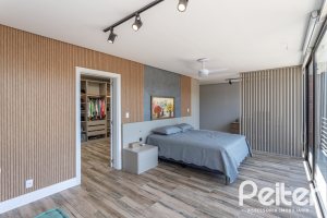 Casa em Condomínio à venda com 263m², 4 dormitórios, 4 suítes, 2 vagas, no bairro Alphaville em PORTO ALEGRE