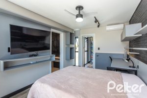 Casa em Condomínio à venda com 263m², 4 dormitórios, 4 suítes, 2 vagas, no bairro Alphaville em PORTO ALEGRE