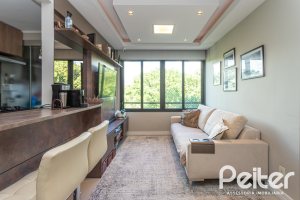 Apartamento à venda com 55m², 2 dormitórios, 1 suíte, 1 vaga, no bairro Tristeza em PORTO ALEGRE