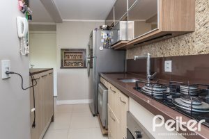 Apartamento à venda com 55m², 2 dormitórios, 1 suíte, 1 vaga, no bairro Tristeza em PORTO ALEGRE