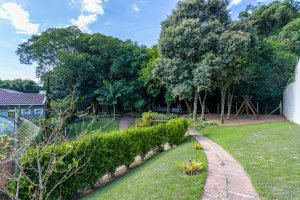 Terreno em condomínio à venda, no bairro Vila Nova em Porto Alegre