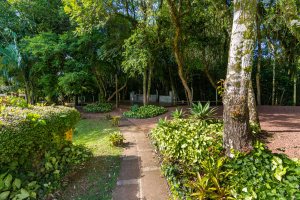 Terreno em condomínio à venda, no bairro Vila Nova em Porto Alegre