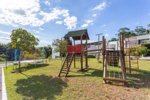 Terreno em condomínio à venda, no bairro Vila Nova em Porto Alegre