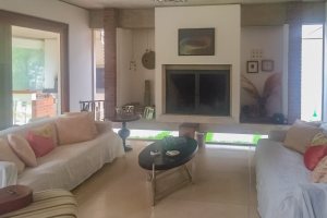 Casa em Condomínio à venda com 435m², 4 dormitórios, 3 suítes, 4 vagas, no bairro Terra Ville em PORTO ALEGRE