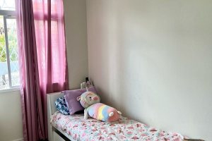 Casa à venda com 285m², 3 dormitórios, 2 vagas, no bairro Nonoai em Porto Alegre