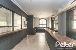 Comercial à venda com 75m², no bairro Moinhos de Vento em Porto Alegre
