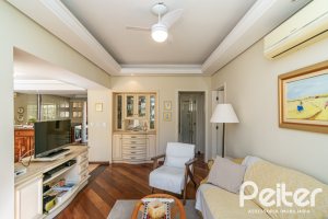 Casa à venda com 102m², 2 dormitórios, 2 suítes, 1 vaga, no bairro Ipanema em Porto Alegre