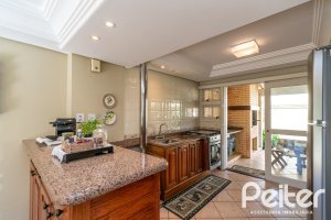 Casa à venda com 102m², 2 dormitórios, 2 suítes, 1 vaga, no bairro Ipanema em Porto Alegre