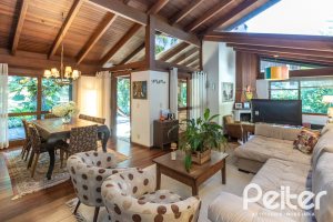 Casa em Condomínio à venda com 282m², 3 dormitórios, 1 suíte, 3 vagas, no bairro Cavalhada em PORTO ALEGRE