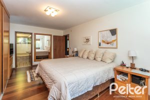 Casa em Condomínio à venda com 282m², 3 dormitórios, 1 suíte, 3 vagas, no bairro Cavalhada em PORTO ALEGRE