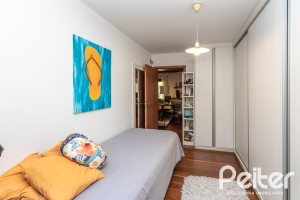 Casa em Condomínio à venda com 282m², 3 dormitórios, 1 suíte, 3 vagas, no bairro Cavalhada em PORTO ALEGRE