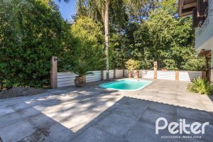 Casa em Condomínio à venda com 282m², 3 dormitórios, 1 suíte, 3 vagas, no bairro Cavalhada em PORTO ALEGRE