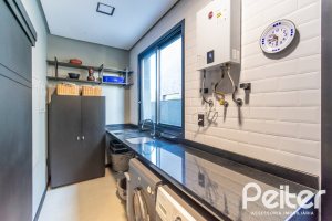 Casa em Condomínio à venda com 260m², 3 dormitórios, 3 suítes, 4 vagas, no bairro Alphaville em PORTO ALEGRE