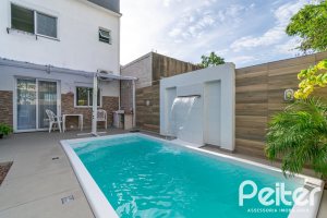 Casa à venda com 108m², 3 dormitórios, 2 suítes, 1 vaga, no bairro Hípica em Porto Alegre