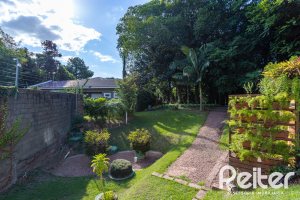Terreno em condomínio à venda com 276m², no bairro Vila Nova em Porto Alegre